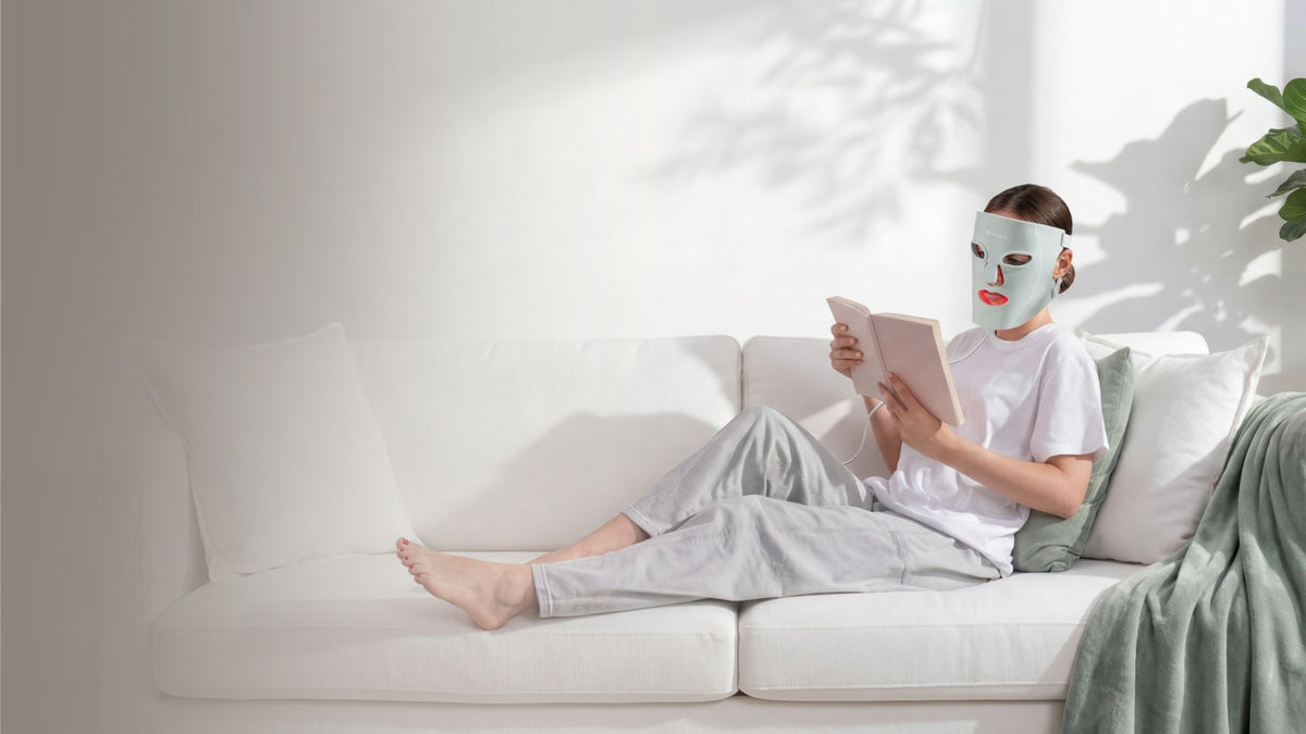LED Light Therapy Face Mask